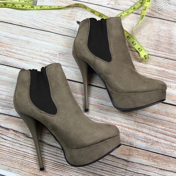 Beige booties - Picture 5 of 6